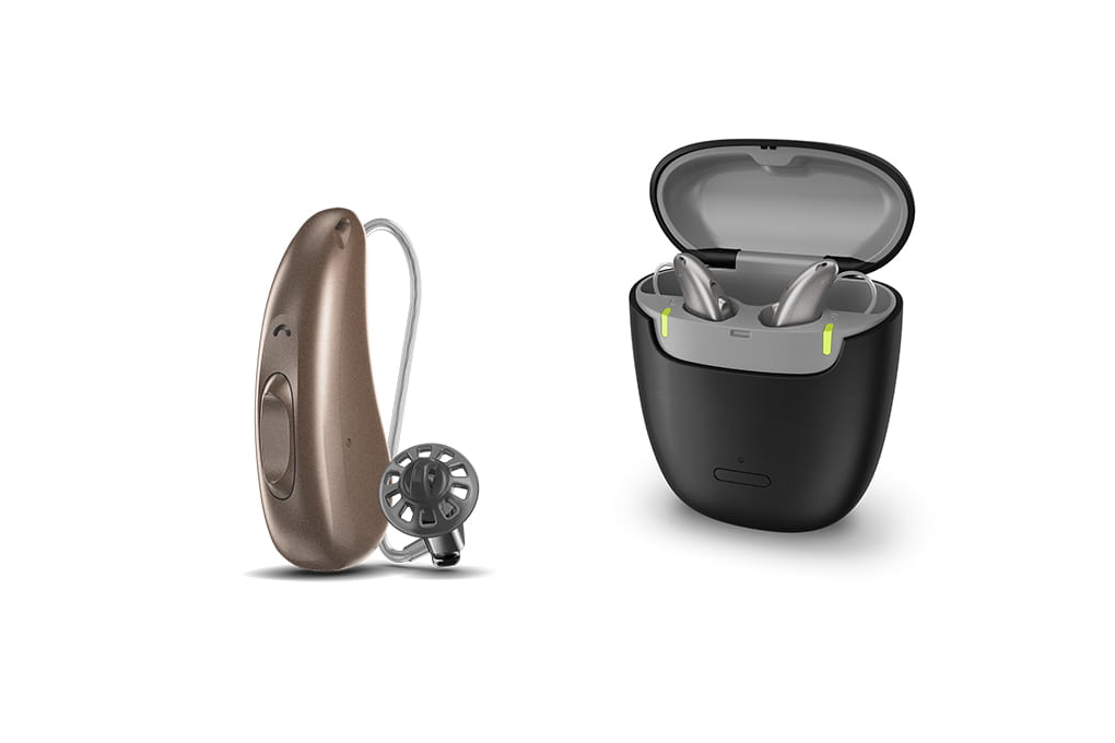 R Li 7 hearing aid with charger